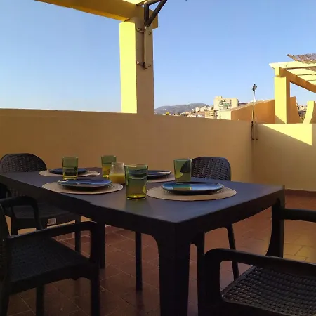 Apartment Yellow Duplex Free Parking And Terrace *